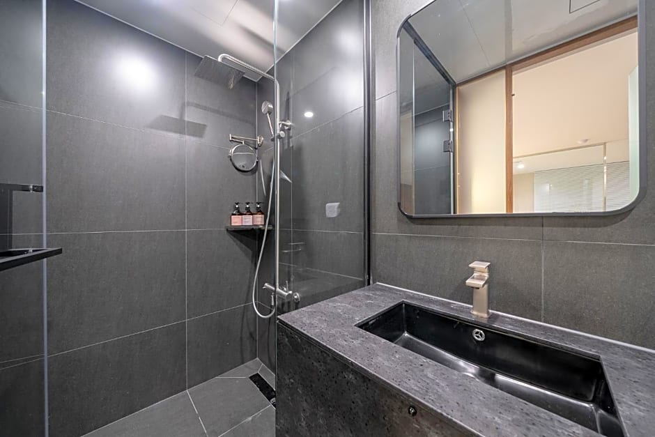 Simjak Hotel by Aank