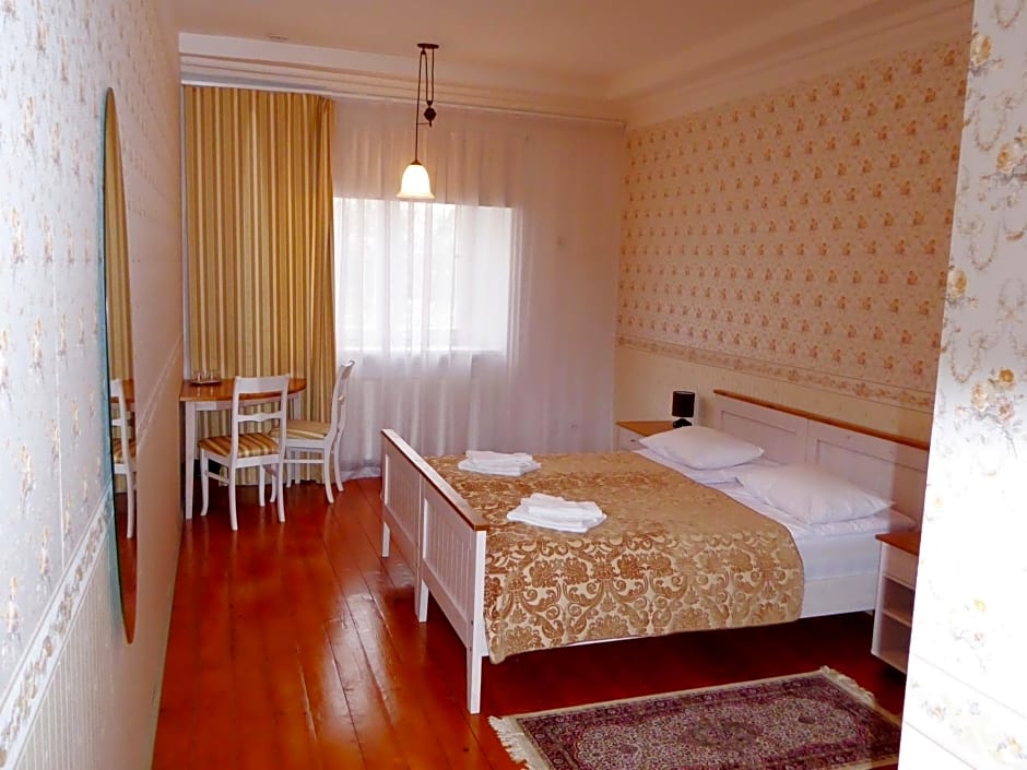 Saku Manor & Beerspa