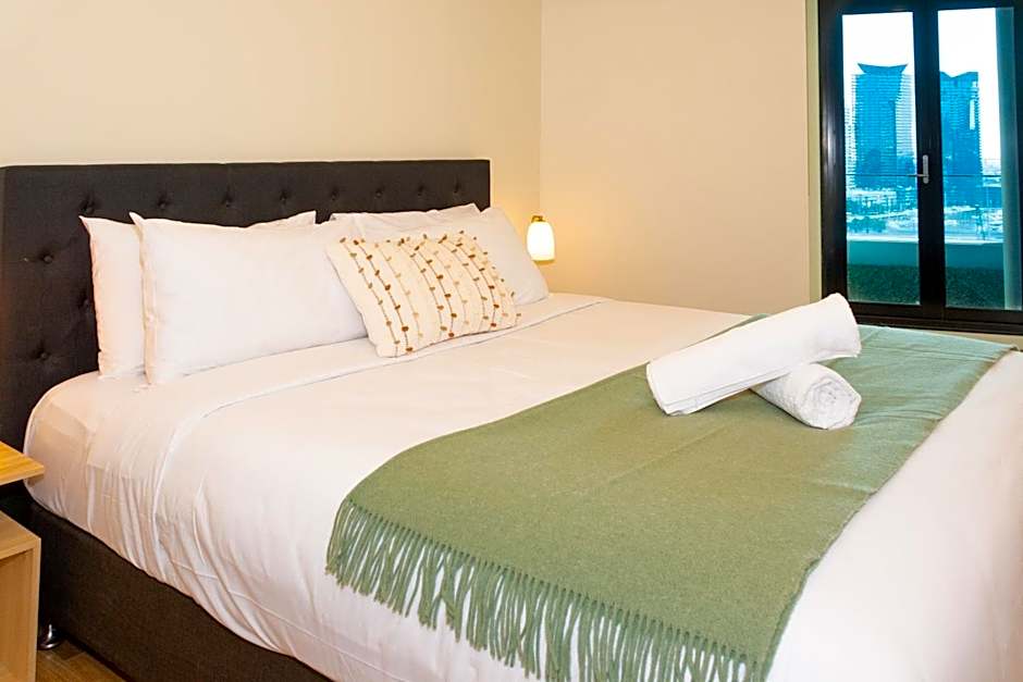 Waterfront Melbourne Apartments