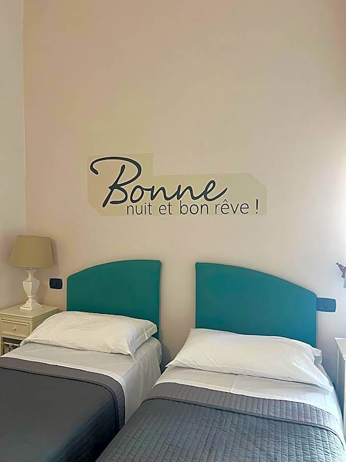 PortAtenea - Atenea Collection