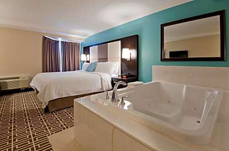Junior Suite with Hot Tub