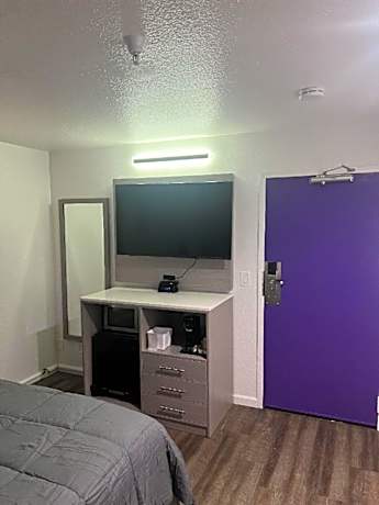 Economy Single Room - Non-Smoking