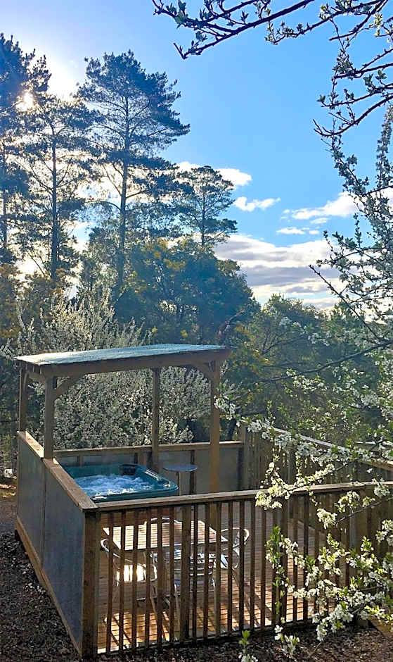 Sutton Spring Art Retreats