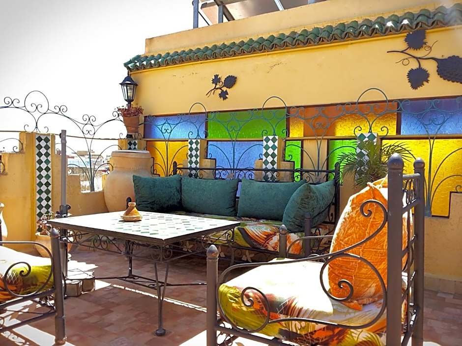 Riad Atika Mek