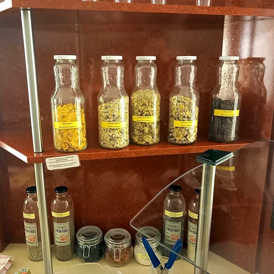 Stadt-gut-Hotel Rheinischer Hof