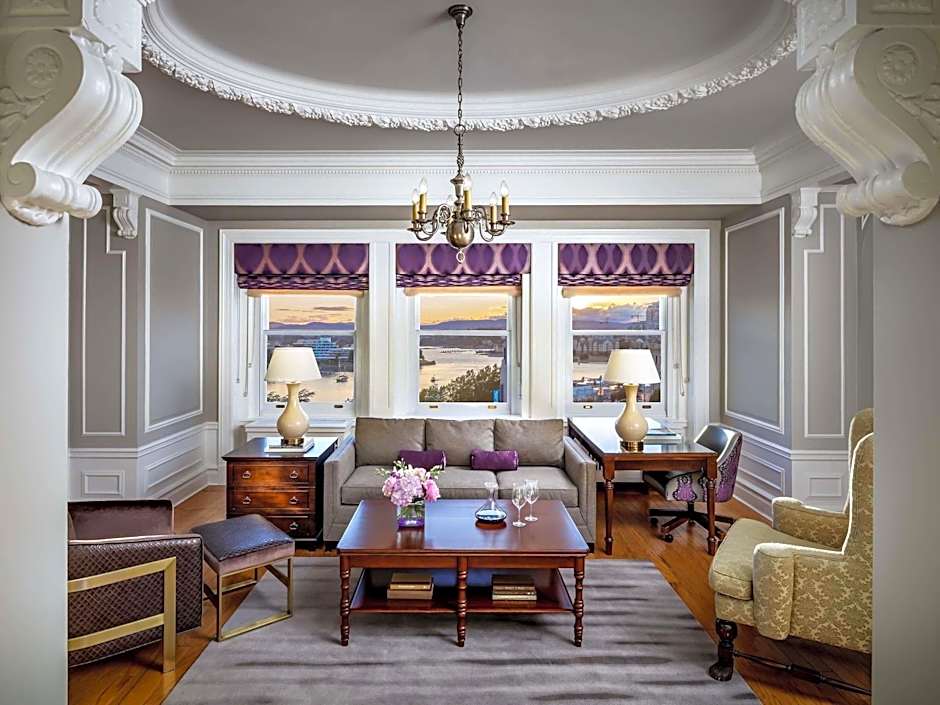 Fairmont Empress Hotel