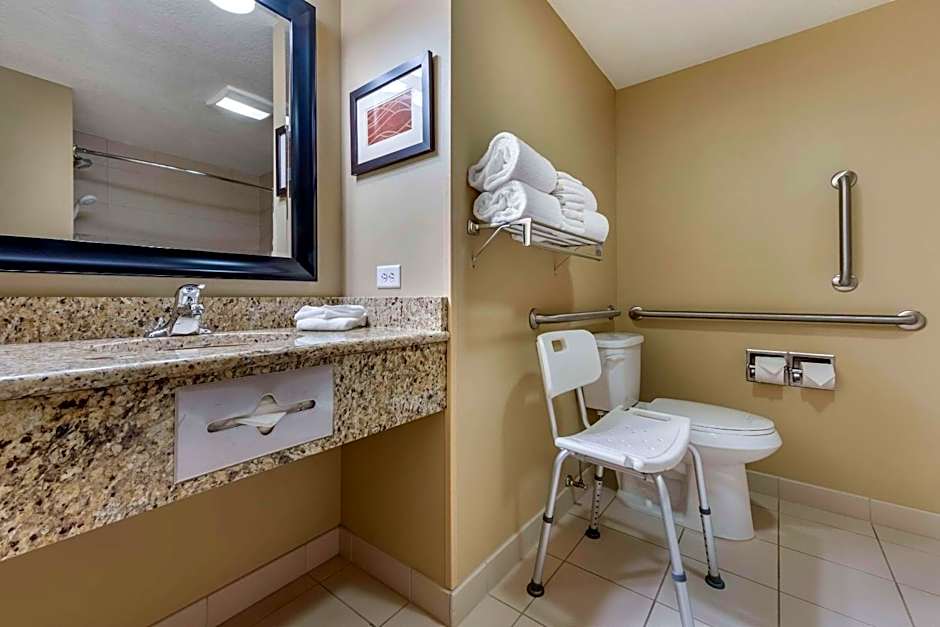 Comfort Inn & Suites
