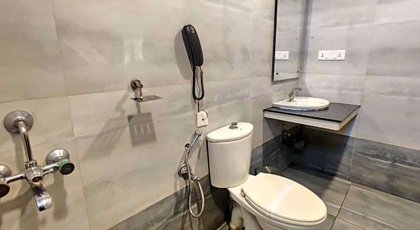 Sreepathi Indraprastha Hotel and Serviced Apartments