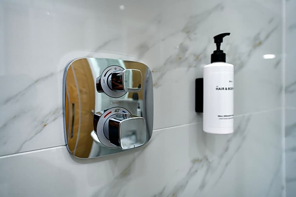 Queens Park Premier London Hyde Park