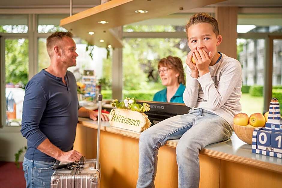 Rügener Ferienhäuser am Hochufer