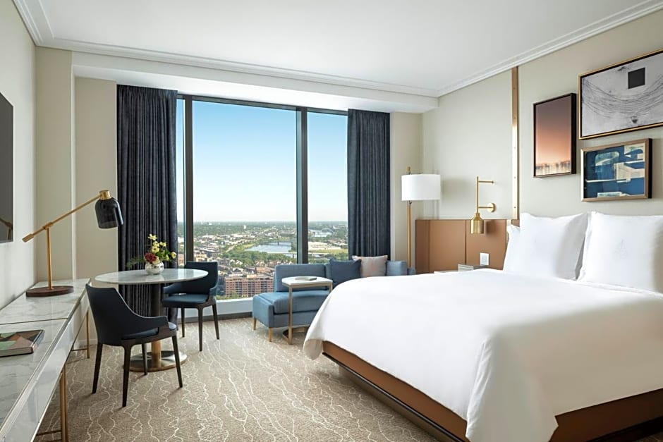 Four Seasons Hotel Minneapolis