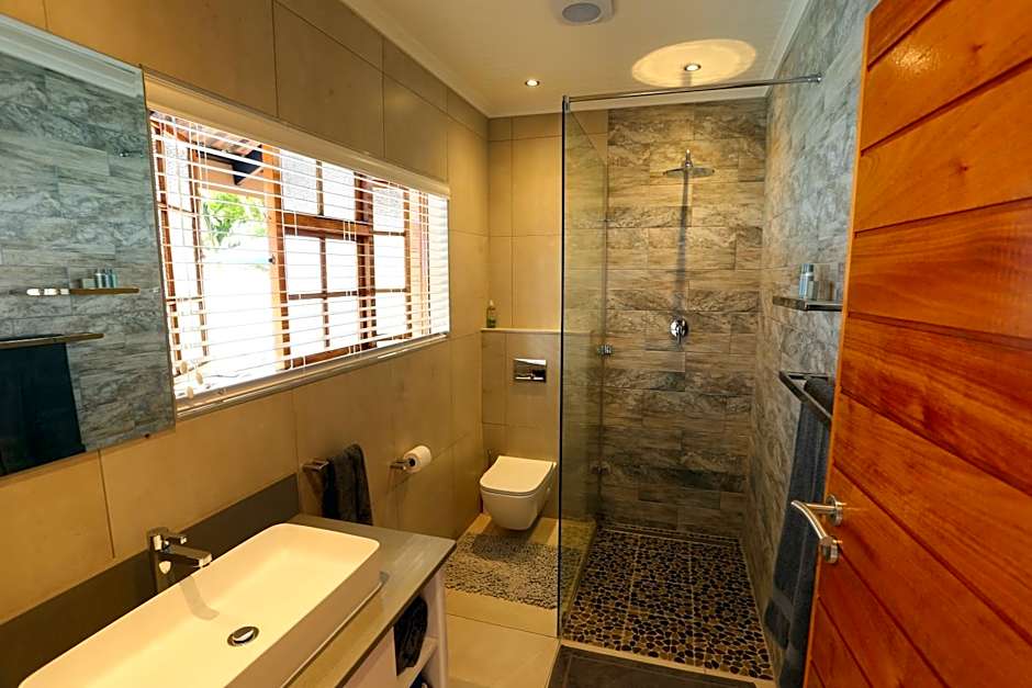 Rhino Coast Guesthouse