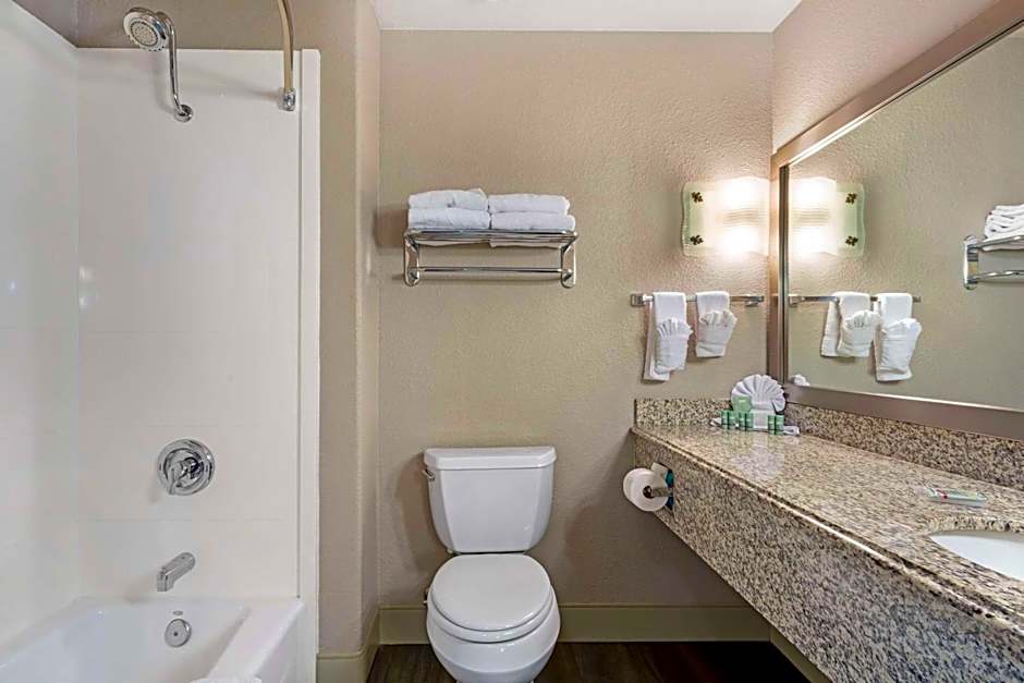 Best Western Cedar Inn And Suites