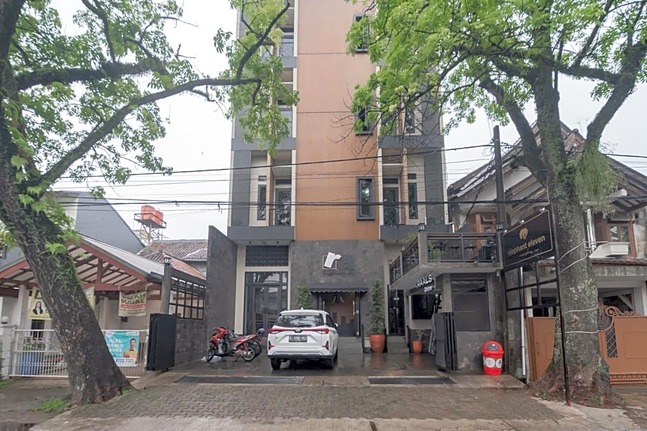 Urbanview Elephant Eleven Residence Bandung