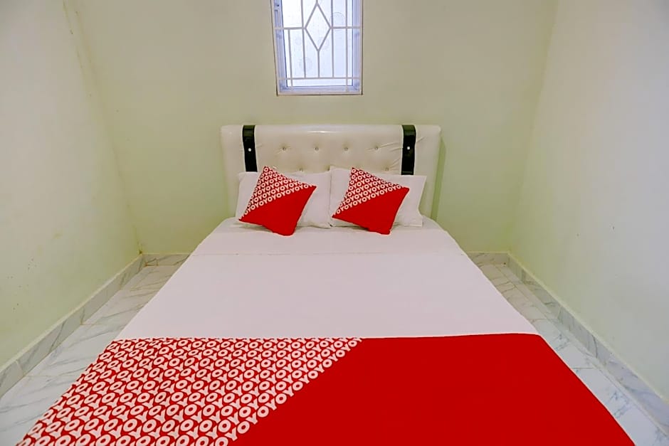 Hotel O Backpaker Seraya