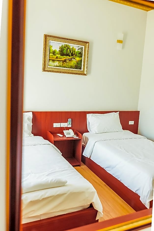 Douangpraseuth Hotel