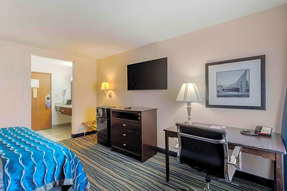 Comfort Inn & Suites