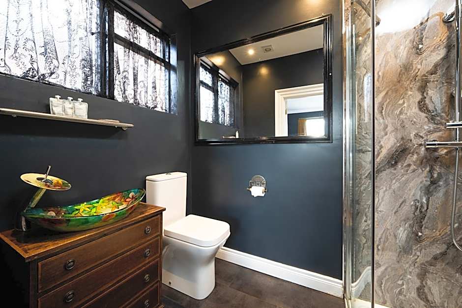 The Harrison Chambers of Distinction