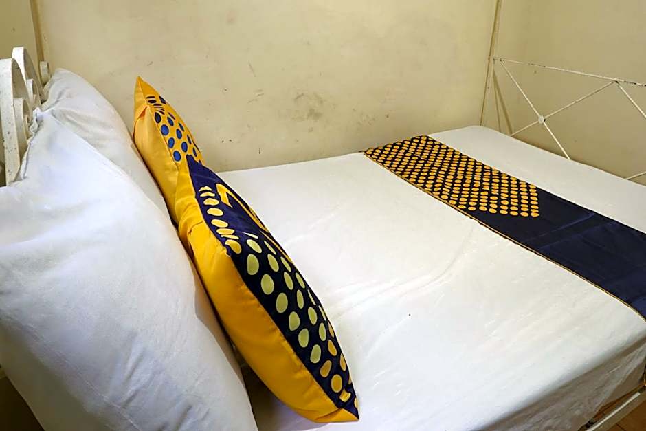 Hotel O Holy HomestayNearWisata Kopi Desa Tamansari