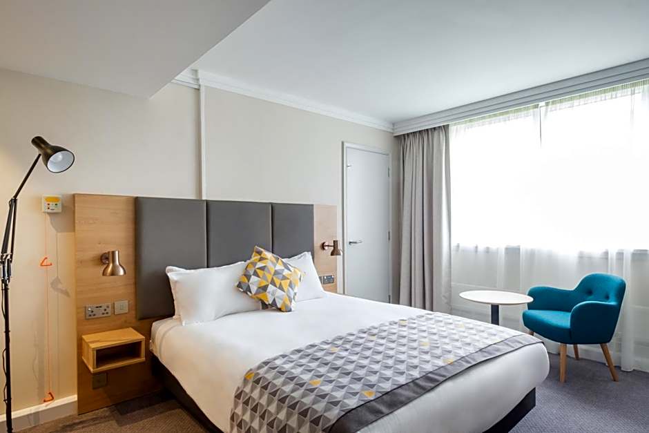 Holiday Inn Reading South M4 Jct 11 By IHG