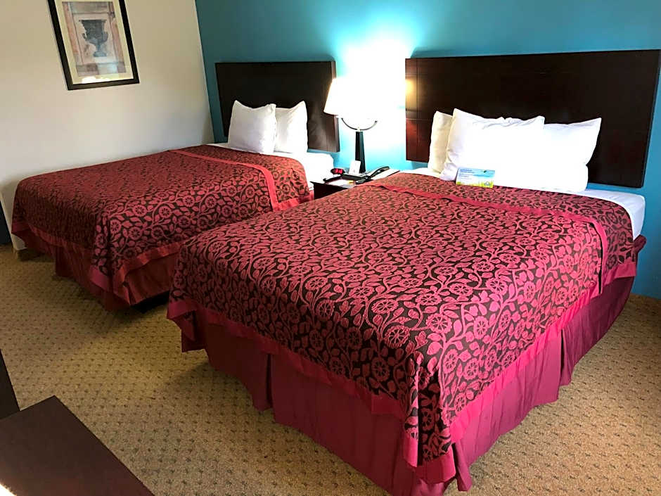 Days Inn & Suites by Wyndham Conroe North