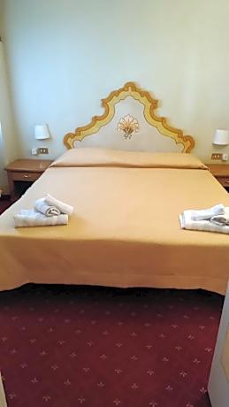 Comfort Room with Chair-bed