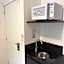 Suite with Hot and Cold Air Conditioning
