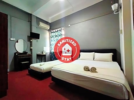 SPOT ON 89994 RZ Gold Hotel