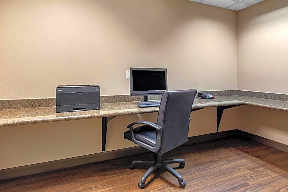 Comfort Inn & Suites Russellville I-40