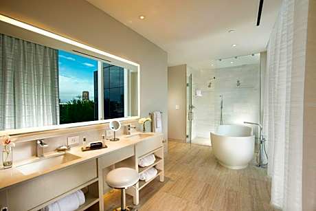 Masterpiece Suite, 1 Bedroom Penthouse Suite, 1 King, City view