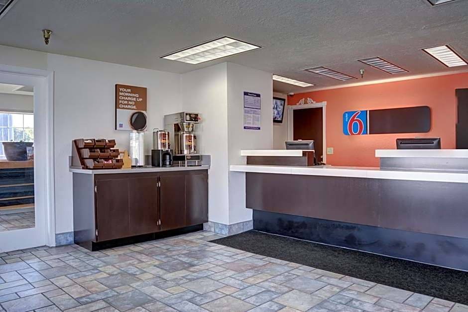 Motel 6-The Dalles, OR