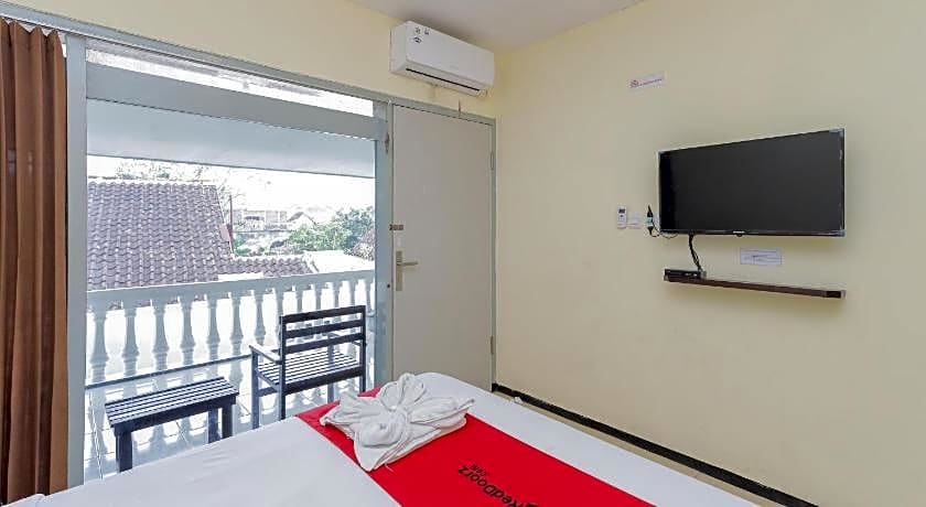 OYO 1289 Cbr Residence