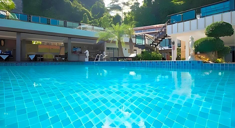Phi Phi Nice Beach Hotel Hip