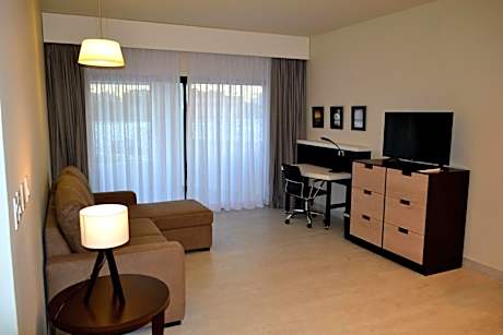 One-Bedroom Suite