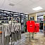 Best Western Plus Raton Hotel