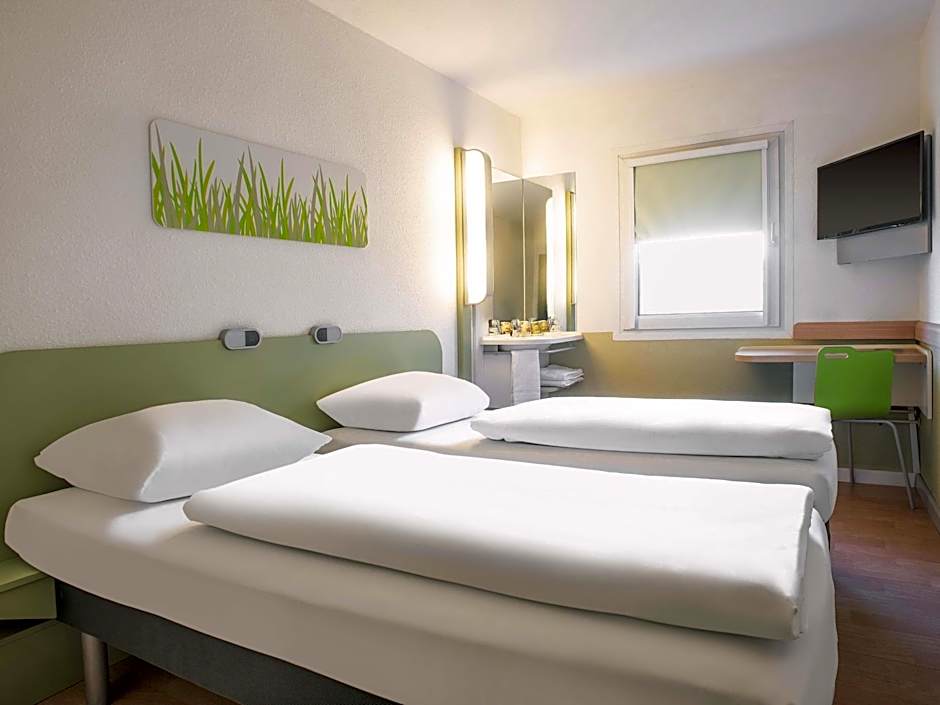 B&B HOTEL Rostock-Broderstorf