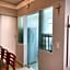 Apartamento Guarujá, Frente Mar, Pé na areia, moderno!!!
