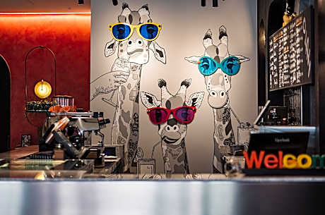 OLAH Poshtel Taichung Station