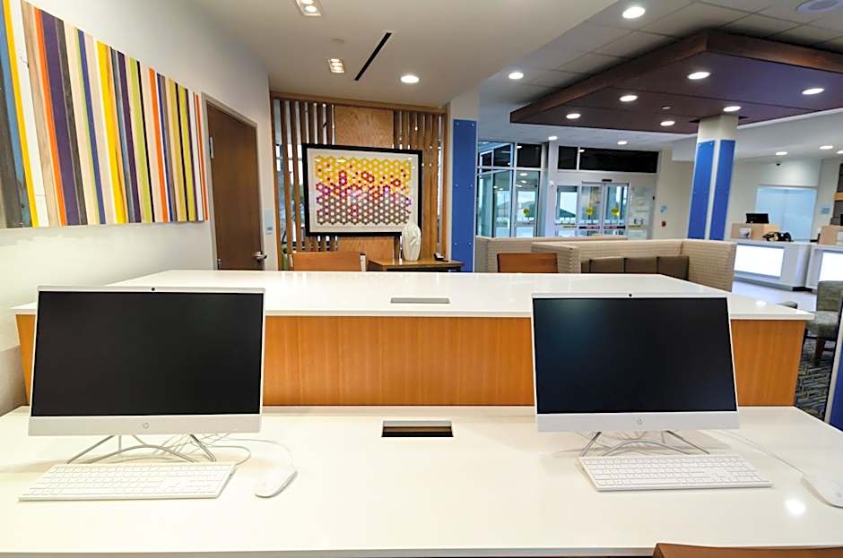 Holiday Inn Express And Suites Taylor By IHG