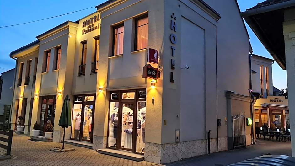 Hotel Patonai