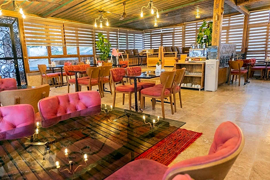 Grand Elite Cave Suites