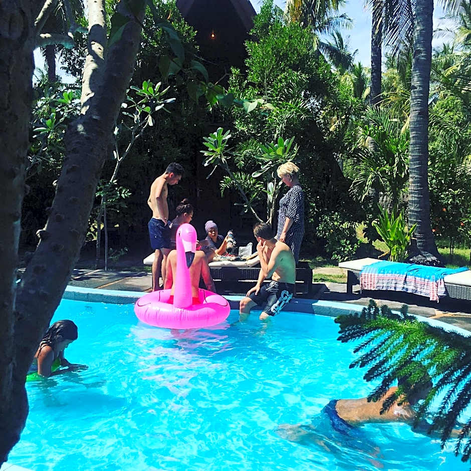 Lucy's Garden Hotel