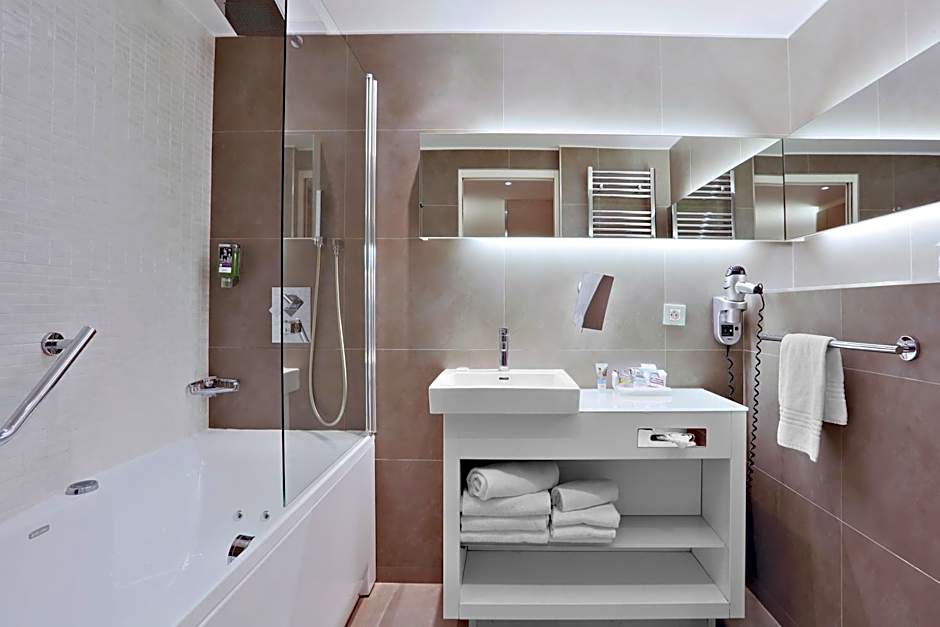 Mercure Vaugirard Paris Porte De Versailles