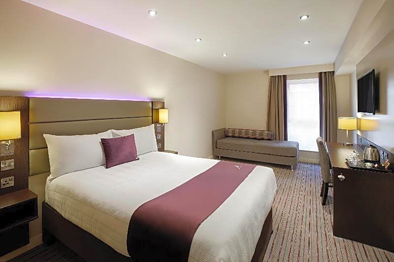 Premier Inn Belfast City Cathedral Quarter