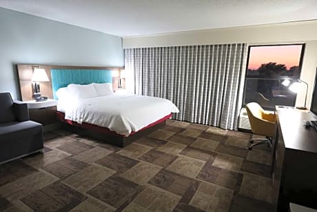 1 King Standard Nonsmoking