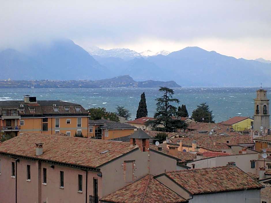 The Tower Of The Old King