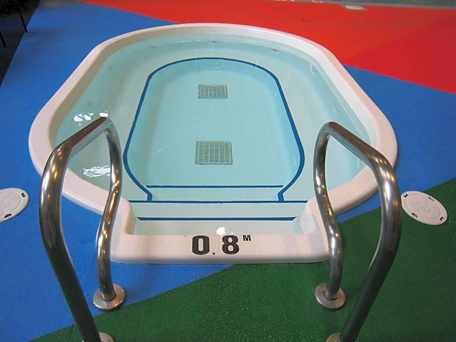 Super 8 by Wyndham Castlegar BC