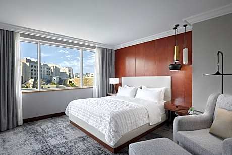 Superior Guest Room, Guest room, 1 King, City view