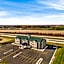 Cobblestone Hotel & Suites Denmark - Green Bay