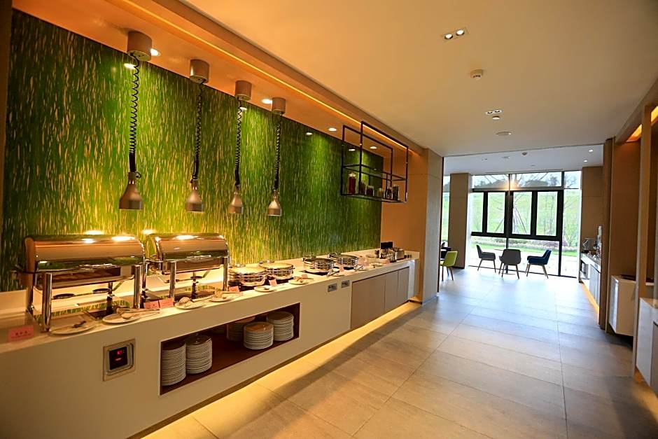 Holiday Inn Express Emei Mountain By IHG